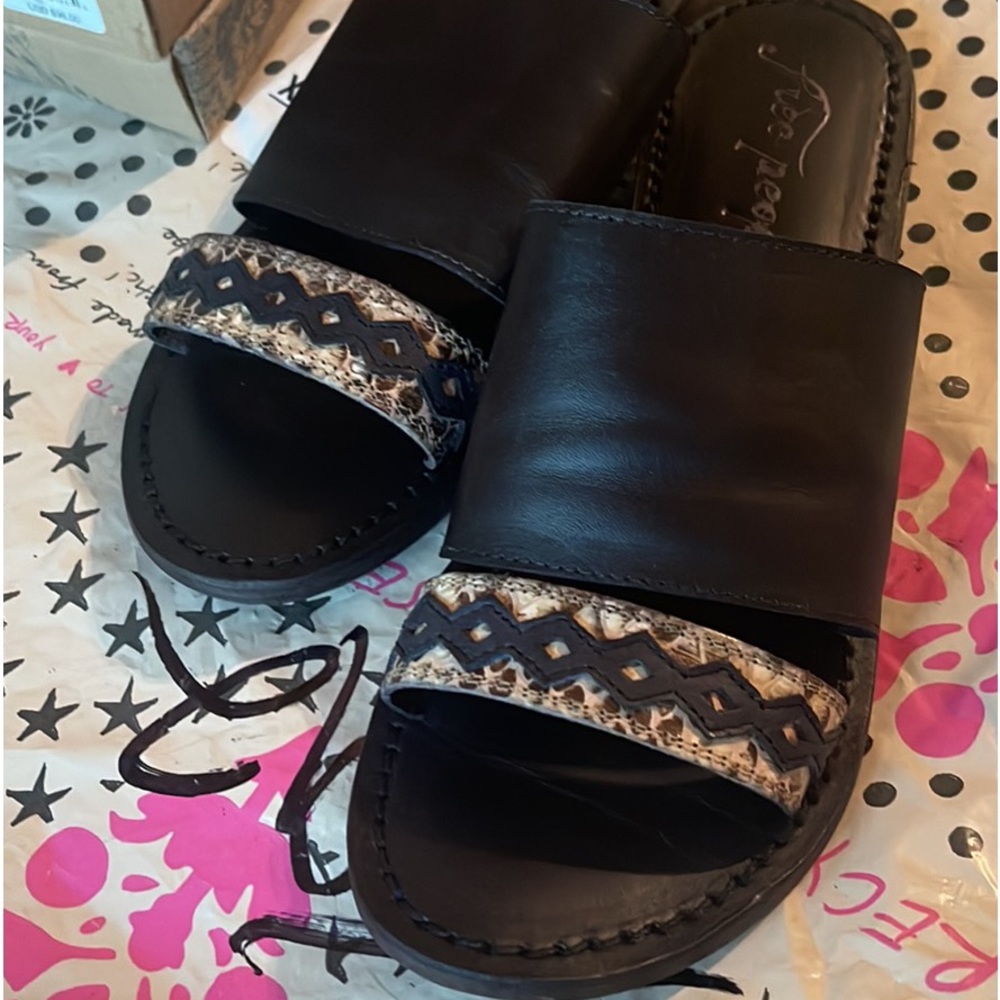 Free people sandals